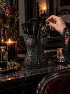 NOCTHRA Dark Corset – Gotik Korse Tasarımlı Makyaj Fırçalığı